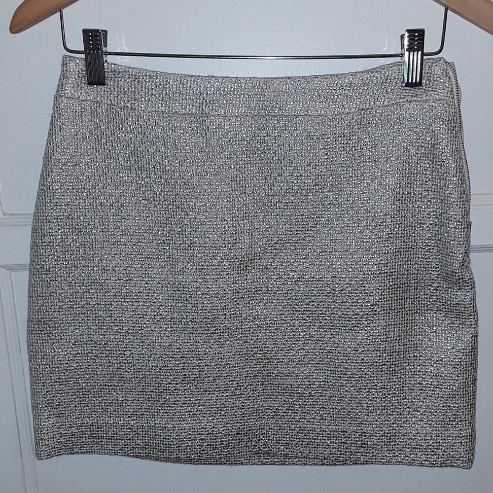 Banana republic gold/silver/white skirt size 2P